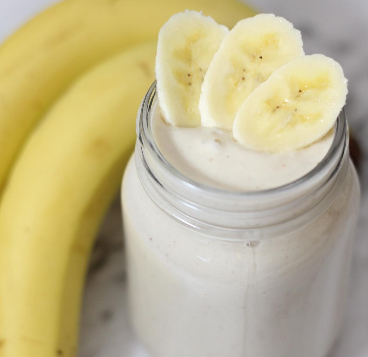 Banana Cream Pie Smoothie {Dairy-Free} - Butter Addict Gone Paleo!